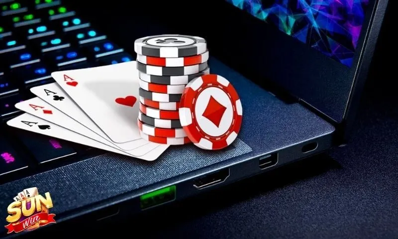 Cách một ván poker diễn ra từ lúc chia bài đến khi ngã ngũ